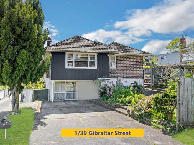 1 & 2/39 Gibraltar Street, Howick