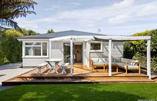 9 Moyna Avenue, Dallington