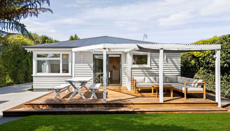 9 Moyna Avenue, Dallington