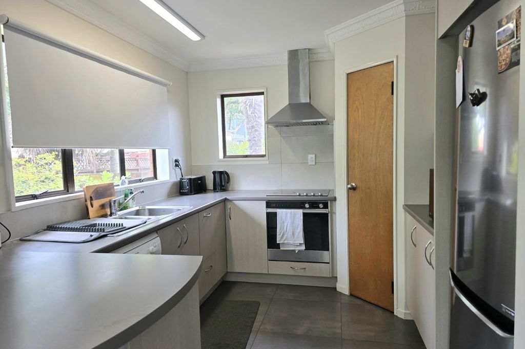 Spacious Two-Bedroom Home in Central Tauranga - Available on/after 30/11/2026 4