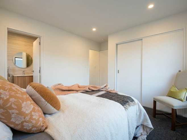 5/267 Hobsonville Road, Hobsonville