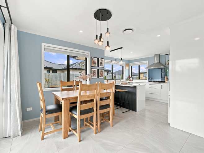 10 Dahlia Drive, Wigram