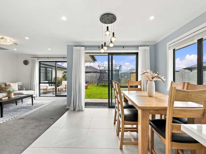 10 Dahlia Drive, Wigram