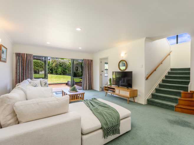 24 Mariners Grove, Algies Bay