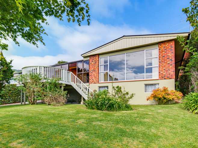 107 Winara Avenue, Waikanae