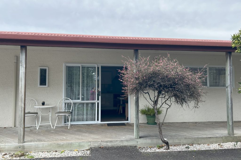 Simple living close to town 1