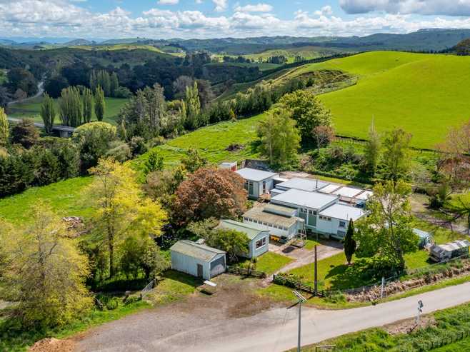 27 Bird Road, Wallingford