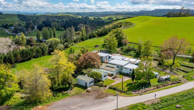 27 Bird Road, Wallingford