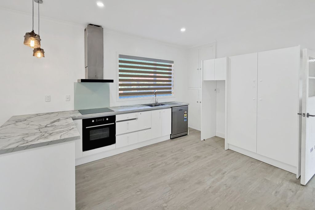 THREE BEDROOMS - ASHBURTON 2