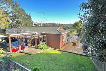 2/375 Wairau Road, Totara Vale