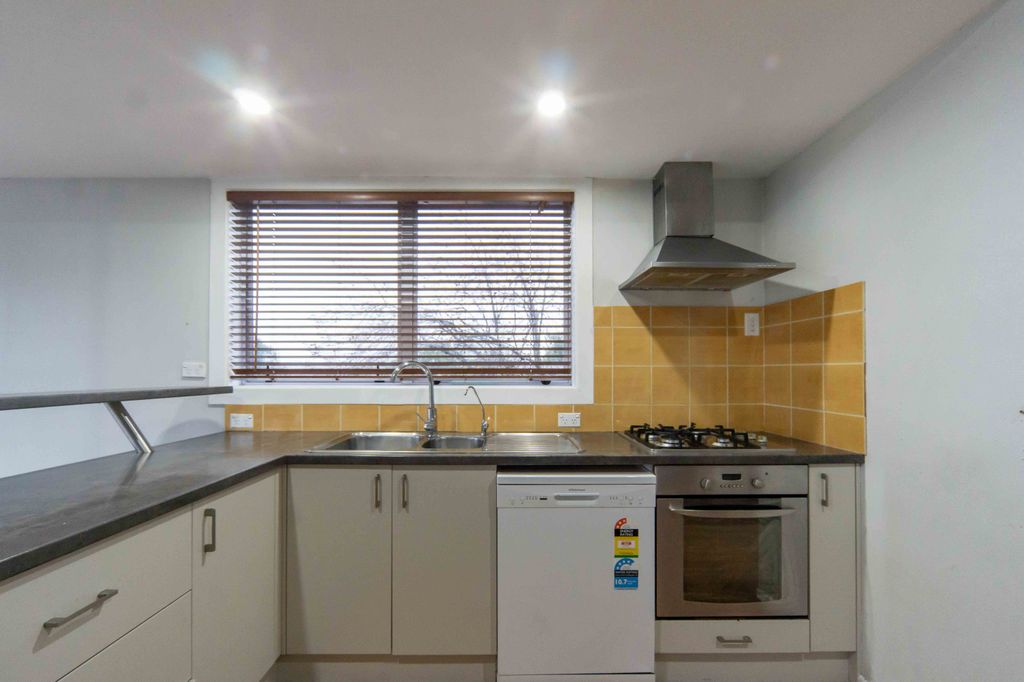 Spacious Five-Bedroom Family Home 4