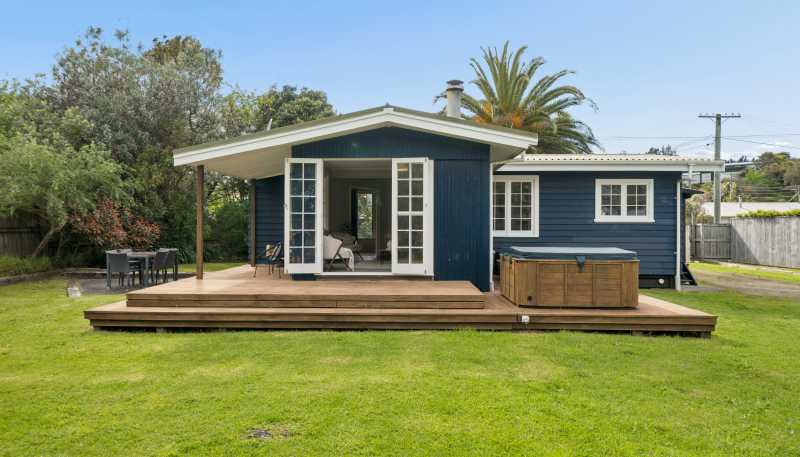 3 Weggery Drive, Waikanae Beach