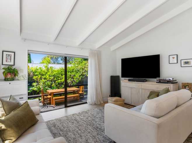 216B Meola Road, Point Chevalier
