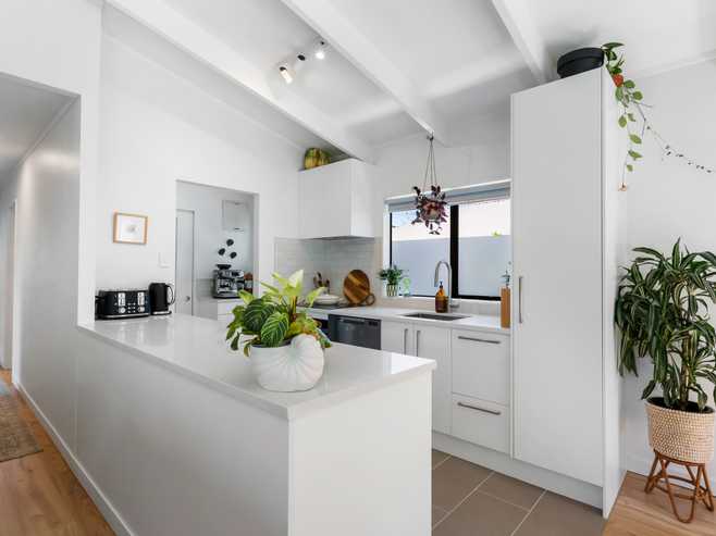 216B Meola Road, Point Chevalier