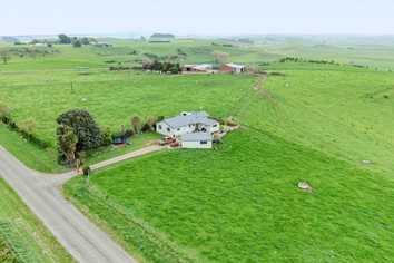 323 Rotokare Road, Eltham