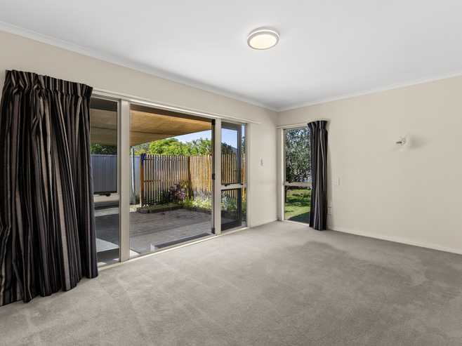 73 Kensington Drive, Taradale
