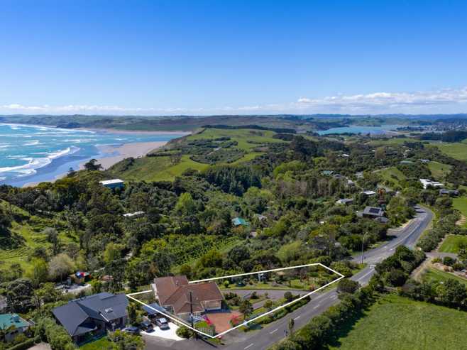 6 Upper Wainui Road, Raglan