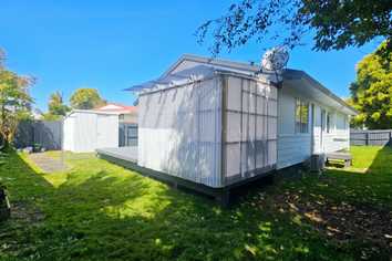 2/9 Ireland Place, Ranui