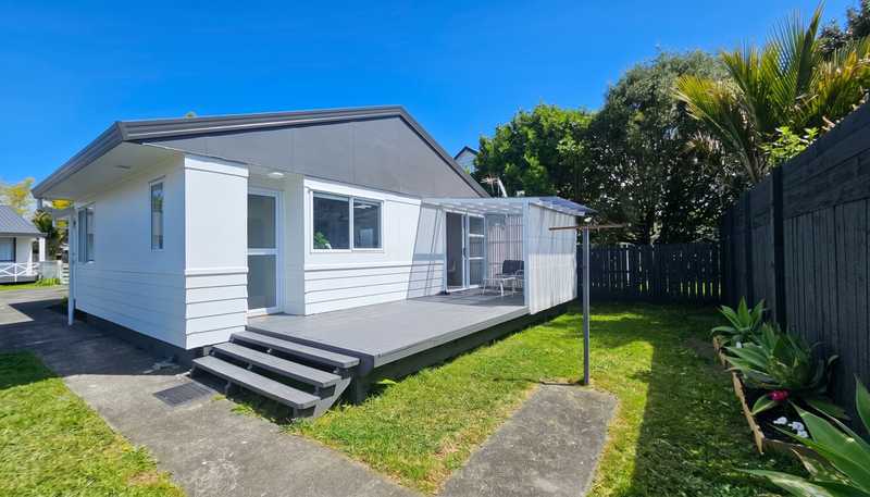 2/9 Ireland Place, Ranui
