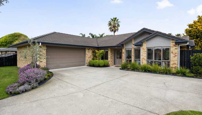 12 Wakefield Place, Rototuna North