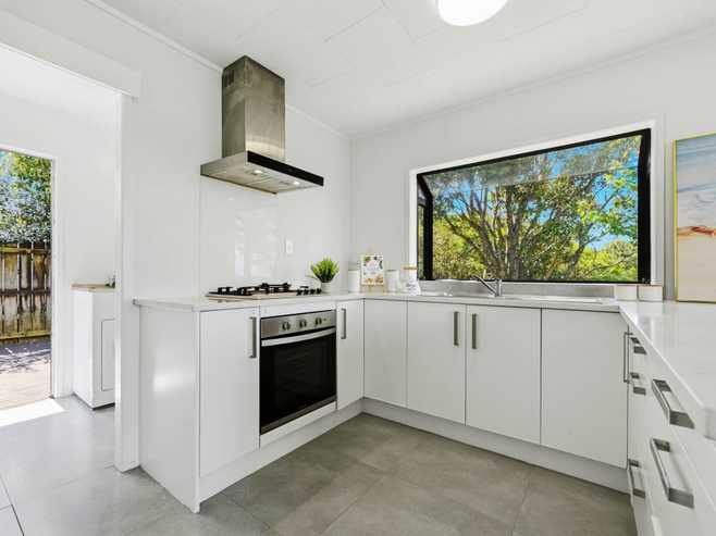 1/15 Kupari Place, Totara Vale