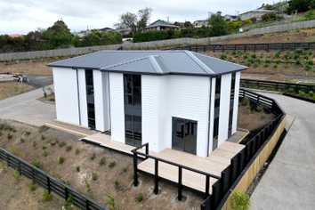 12 McFarlane Lane, Halfway Bush