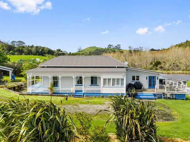 14 Charis Lane, Wellsford