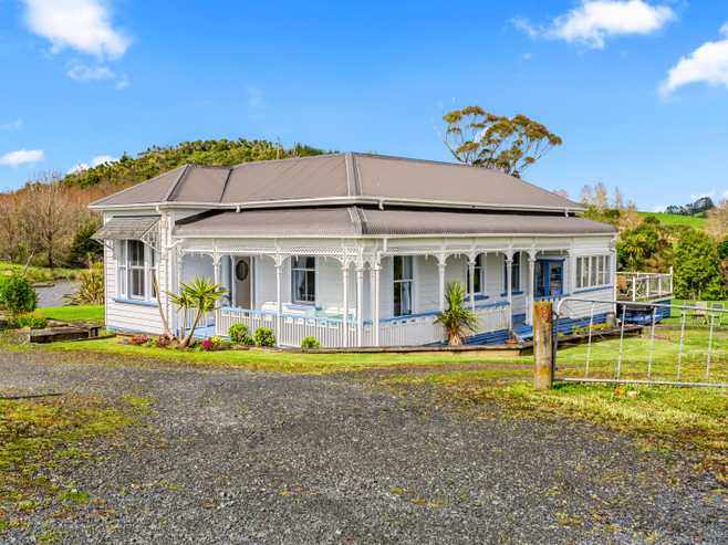 14 Charis Lane, Wellsford
