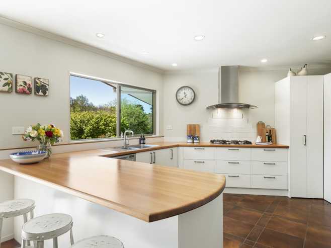 19 Valley Road, Waitoki