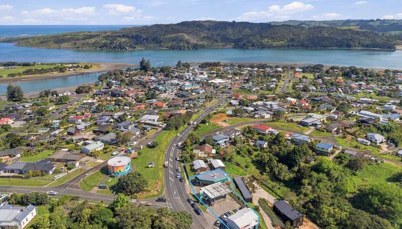 2 Main Road, Raglan