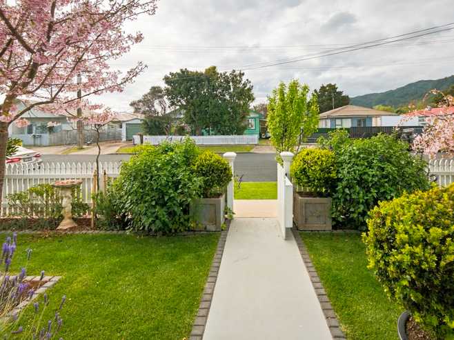 112 Fenton Street, Thames