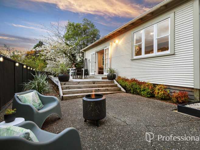 5 Kapuranga Grove, Stokes Valley