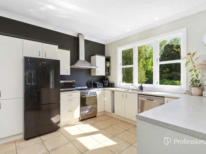 5 Kapuranga Grove, Stokes Valley