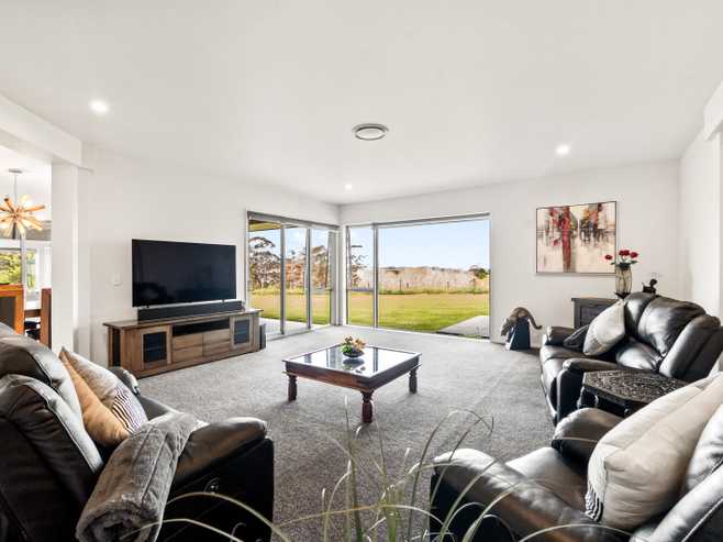 15 Magnolia Tree Way, Kerikeri