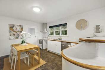 72 Blakeborough Drive, Forrest Hill