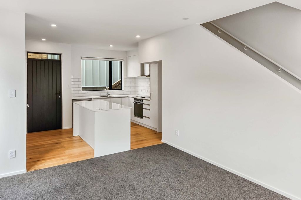 Modern & Low-Maintenance 3-Bedroom Townhouse with EV Charging 5