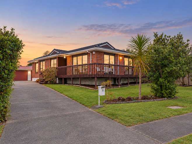 8 Fathom Place, Te Atatu Peninsula
