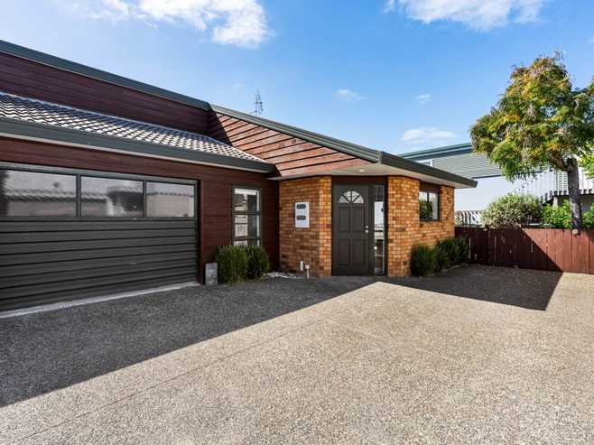 4/26 Inverness Road, Browns Bay