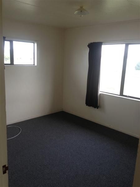 Three Bedroom Home - Kirkwood Road, Flaxmere 4
