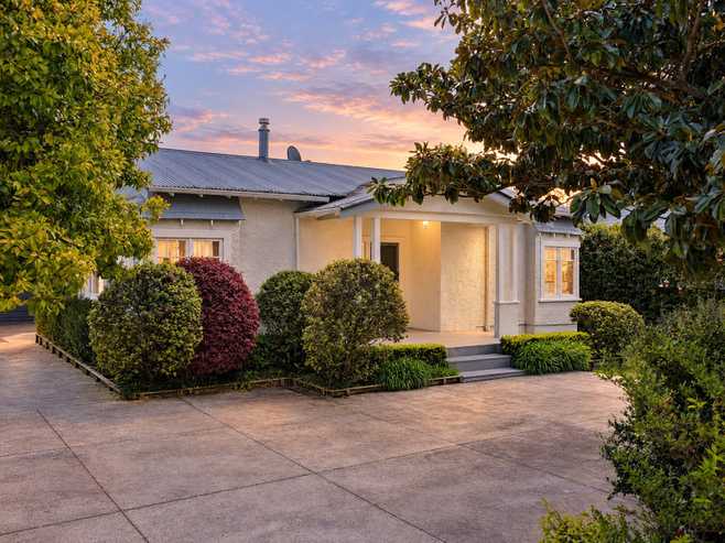 4 Bond Street, Hamilton East