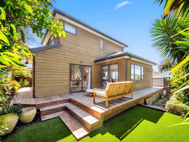 2/23 Stafford Road, Northcote Point