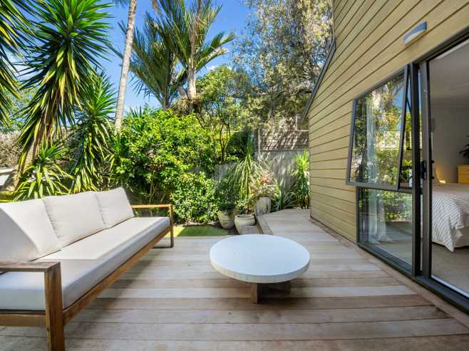 2/23 Stafford Road, Northcote Point