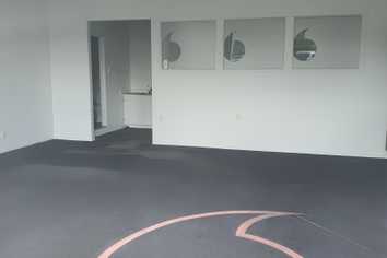 High-exposure retail on Manukau Road