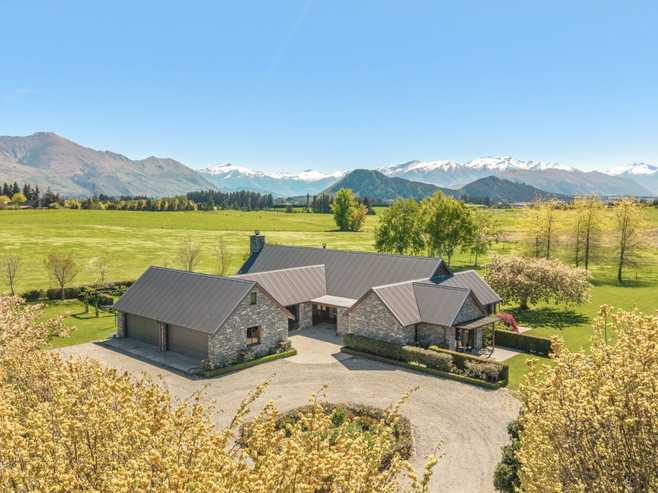 38 Sarginson Lane, Wanaka