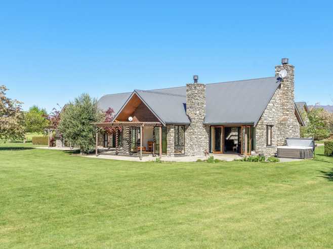 38 Sarginson Lane, Wanaka