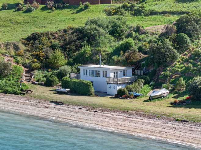 20 Te Wharau Lane, Charteris Bay
