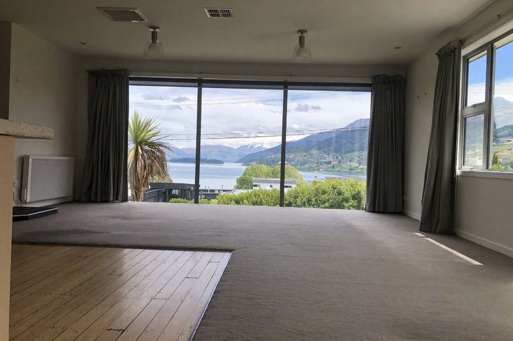3 Bedroom, 1.5 Bathroom Home in Frankton 3