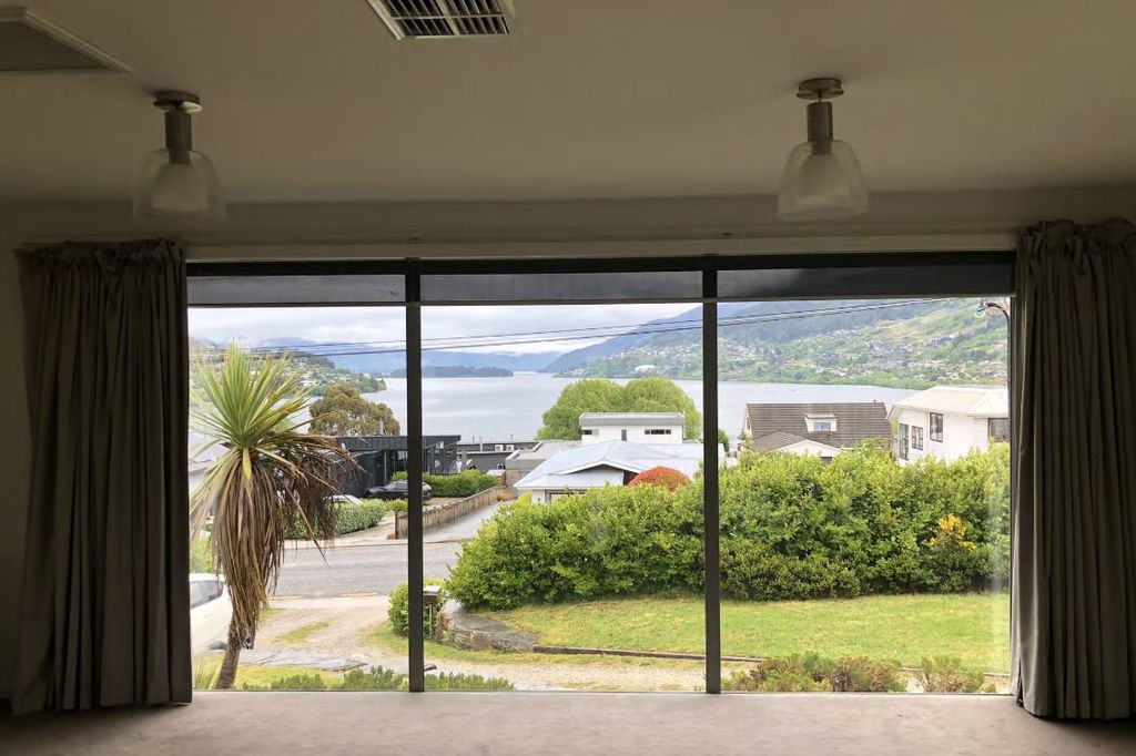 3 Bedroom, 1.5 Bathroom Home in Frankton 5
