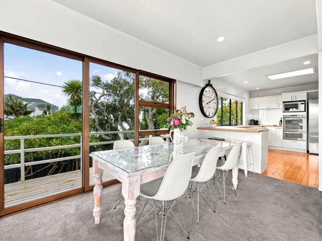 2 Rothesay Bay Road, Rothesay Bay