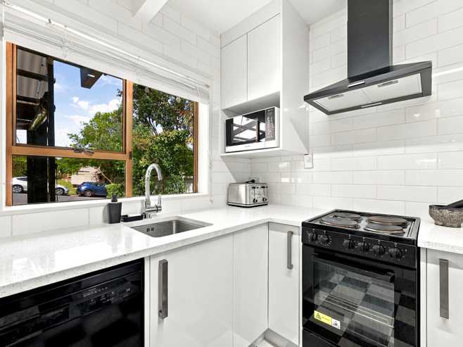 1/2 Vari Place, Bayview
